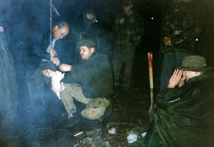 Ray Mears cooking outdoors