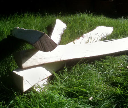 Fitting a new axe handle