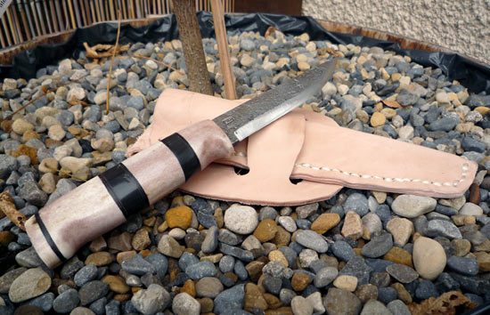 John's finished Julius Petersson Knife (click for full size)