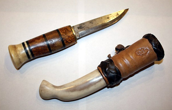Hywel Evans' knife and sheath