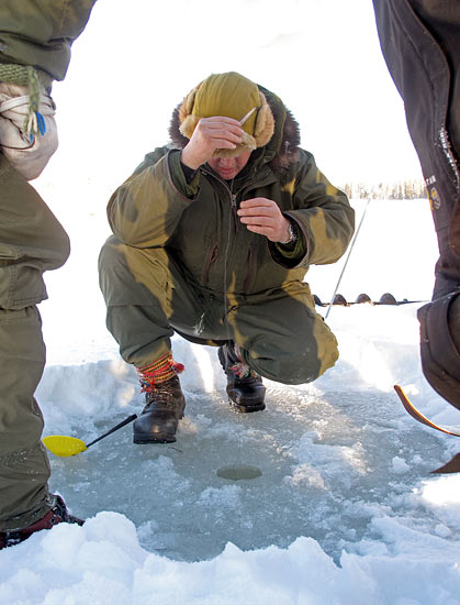 Ray Mears, ice fishing on the frozen river