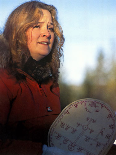 Swedish jojk singer Yana Mangi