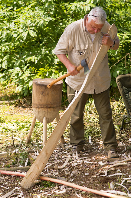 Birch Bark Canoe Building with Ray Mears and Pinock Smith - Day 5