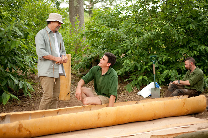 Birch Bark Canoe Building with Ray Mears and Pinock Smith – Day 3