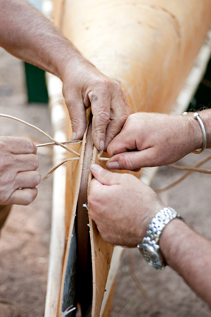 Birch Bark Canoe Building with Ray Mears and Pinock Smith – Day 6